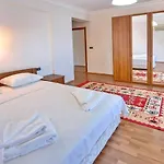 2 Bedroom With Private Pool *